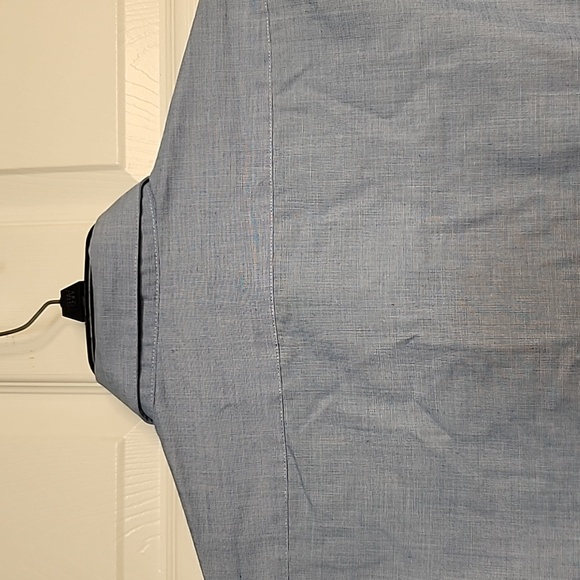H&M Light Blue Casual Button-Down Shirt - Picture 5 of 10